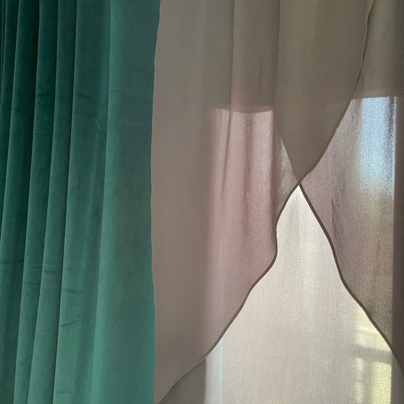 Open front high/low skirt - Picture 4 of 5